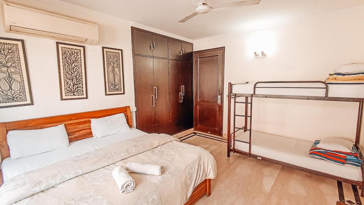 Хостел Madpackers Delhi Нью-Дели Экстерьер фото