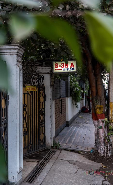 Хостел Madpackers Delhi Нью-Дели Экстерьер фото